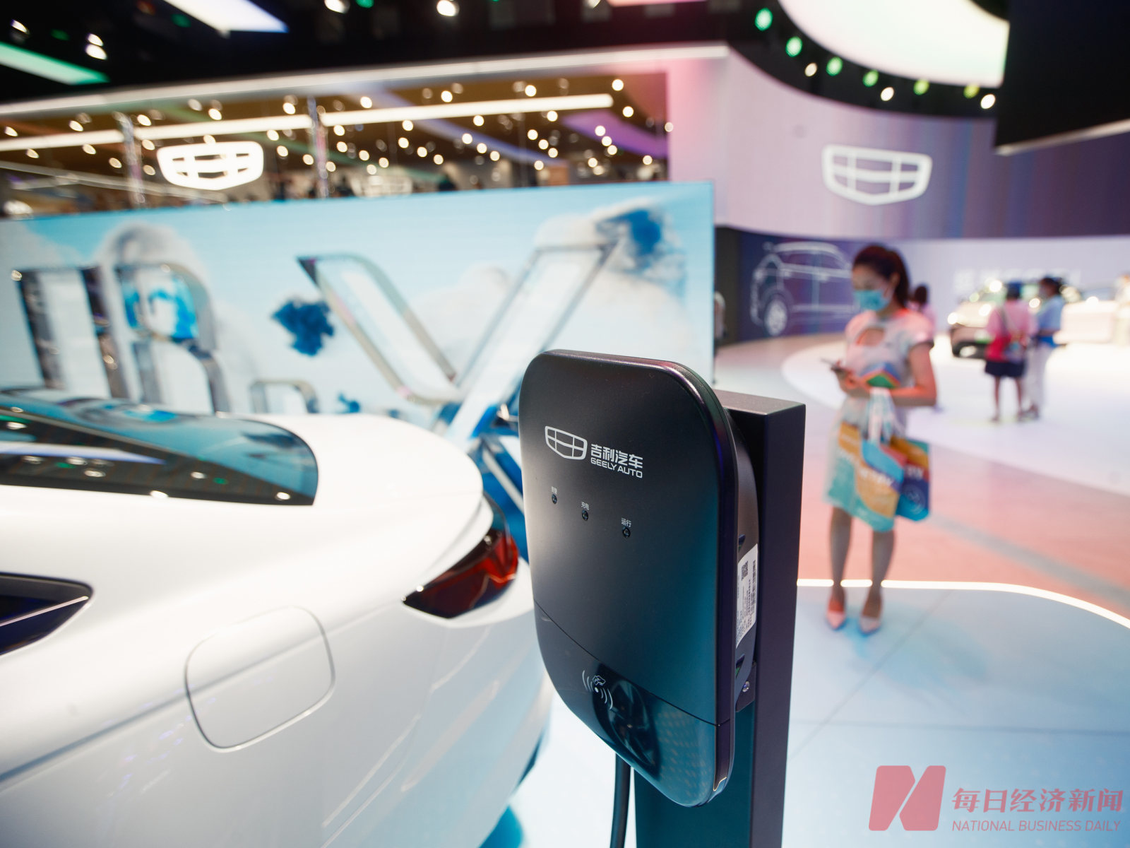 研发体系升级！吉利成立欧洲新公司，新车上市间隔缩至6个月 (http://www.paipi.cn/) wap 第1张