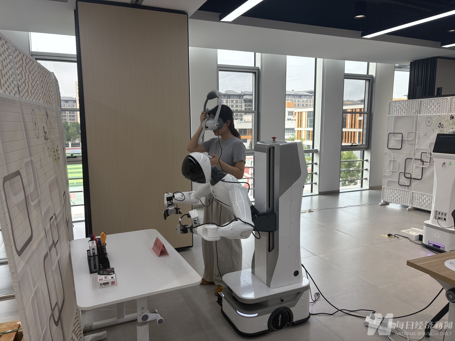 活力中国调研行｜直击雄安“机器人训练工厂”：5000万小时需求撞上8万条储备，“数据荒”下雄安正在紧急“补课” (http://www.kingbaby.com.cn/) wap 第4张